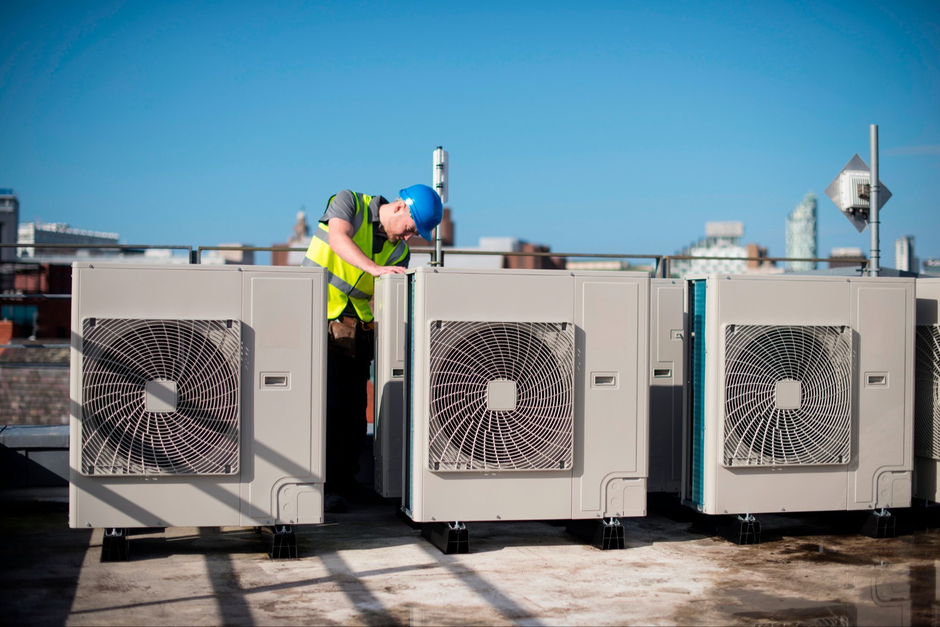 Working of an industrial air conditioning system 